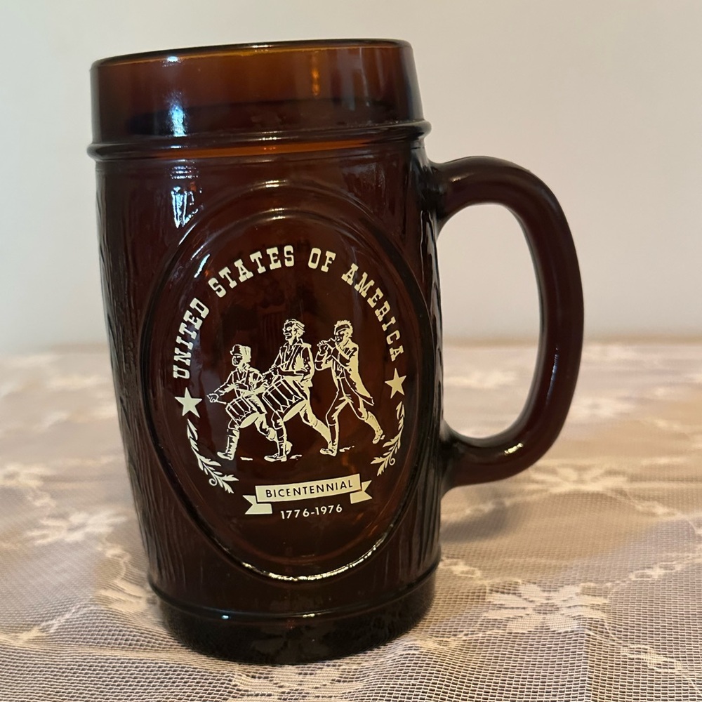 1976 United States of America Bicentennial Brown Mug